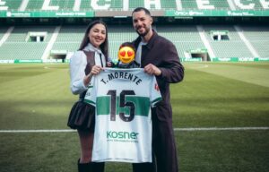 El linense José Antonio ‘Tete’ Morente, presentado como nuevo jugador del Elche CF y con opciones de debutar mañana