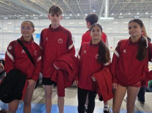 El Club Atletismo San Roque roza las finales en el Andaluz Sub-16 de Short Track y logra dos mínimas personales