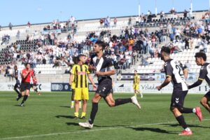 Un partido de sanción para Julio Algar, que se perderá su primer partido con la RB Linense tras 27 encuentros