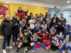 Juanma Quintero, con un penalti en el 89′, pone a la UD Tarifa a un punto del ‘play-off’ de ascenso (2-1)