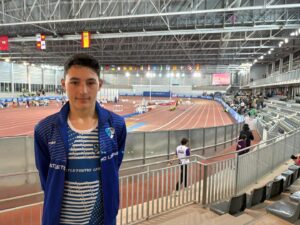 Alejandro Téllez, del Club Atletismo Linense, debuta en un Nacional haciendo marca mínima personal