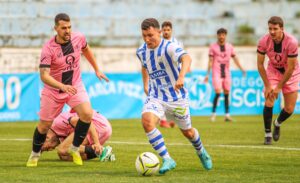 La UD Tarifa cae goleada ante el Jerez Industrial (7-1) con gol de Dani Güiza y casi dice adiós al ‘play-off’