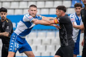 El Algeciras CF, tras un polémico penalti al inicio de la segunda parte, pierde en casa del líder, el CE Sabadell (3-1)