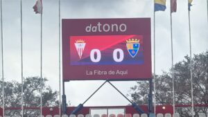 El Algeciras CF se estrella en el onubense Rubén Gálvez y no pasa del empate sin goles (0-0) con el CD Teruel