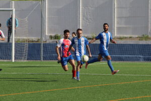 El Atlético Pastores, en ‘shock’ por la lesión de Guille, rescata un punto (3-3) en el 96′ aunque ‘pierde’ la segunda plaza
