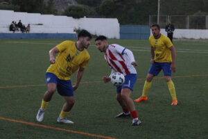 El filial del Algeciras CF B se aferra a la categoría ganando a la UD Tesorillo con el gol de Manuel en el 94′ (1-0)