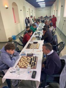 Un triunfo, un empate y dos derrotas para los equipos comarcales en las diferentes ligas de ajedrez