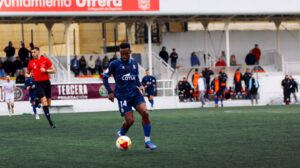 El malagueño Jorge González Sánchez, que pitó a la RB Linense en su visita a Utrera, árbitro ante la UD Tomares