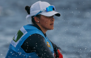 La linense Raquel Retamero compite con la Universidad de Cádiz en el Campeonato de España de vela