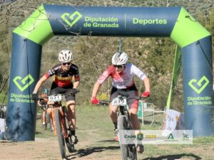 Jimena Olmedo, Martina Vera y Tara Jiménez rozan el podio en el XIII XCO Pueblos de Moclín, Granada