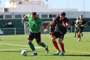 El Juventud de Palmones echa a perder un 2-0 ante el CD Benalup en dos minutos y casi dice adiós a ser tercero