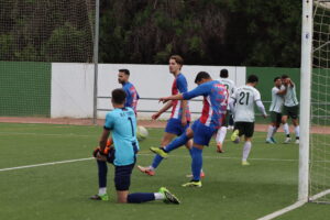 La AD Taraguilla golea (4-0) y ‘perdona’ a la UD Tarifa para mantener viva la esperanza del ‘play-off’