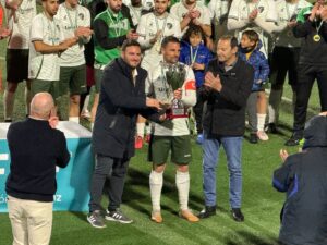 La AD Taraguilla alza la Copa de Primera Andaluza Gaditana tras ganar en Guadiaro (0-2)… y ¡sueña con la Copa del Rey!