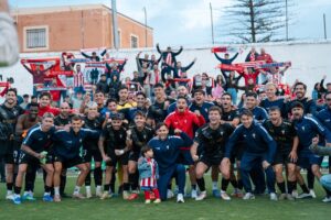 El Algeciras CF sabía que no podía ‘Palmar’ en Sanlúcar y Juanma, de chilena, deja abierto el sueño del ‘play-off’ (0-1)