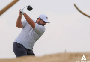 El tesorillero Mario Galiano hace un enorme -5 en la segunda jornada del Open de Roissy GP PGA France