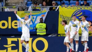 El Dépor renuncia al fichaje del sanroqueño ‘Stoichkov’ y la UD Almería pretende comprárselo al Granada CF