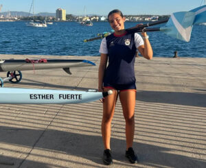La linense Esther Fuente Chacón ya está en Duisburg para participar en el Campeonato del Mundo de Remo Sub-23
