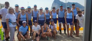 Nueve medallas, cuatro de ellas de oro, para el Club de Remo de Mar La Línea en el Campeonato Andaluz de Beach Sprint