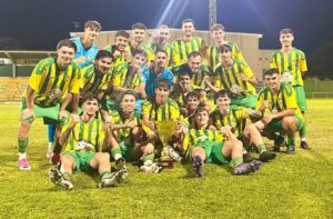 La Unión Deportiva Los Barrios se hace con el Trofeo Alcalde tras ganar al Atlético Zabal en el minuto 90 (2-1)