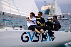 El ‘GVS PAS’ firma dos victorias y toma el mando en el estreno de las ‘Series de Otoño’ del Circuito Alcaidesa Marina de J/80