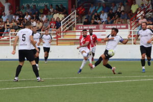 El derbi sanroqueño queda en tablas: el CD San Roque hace los goles y el CD Guadiaro se lleva el premio (1-1)