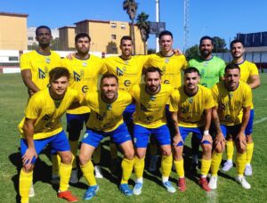 La UD Tesorillo debuta con una derrota (2-1) en el feudo de la Roteña con un polémico gol anulado en el añadido