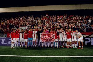El Lincoln Red Imps da la cara ante el FC Twente (1-4) en un duelo donde Nano pasa a la historia de la Conference League