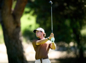 Ángel Ayora tiene un irregular inicio en el DP World India Championship: seis birdies, cinco bogeys y un doble (+1)